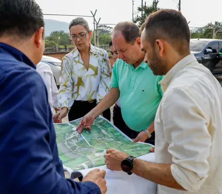 Alcalde Óscar Santos supervisó los avances del Anillo Vial Externo Metropolitano, proyecto clave para la movilidad regional
